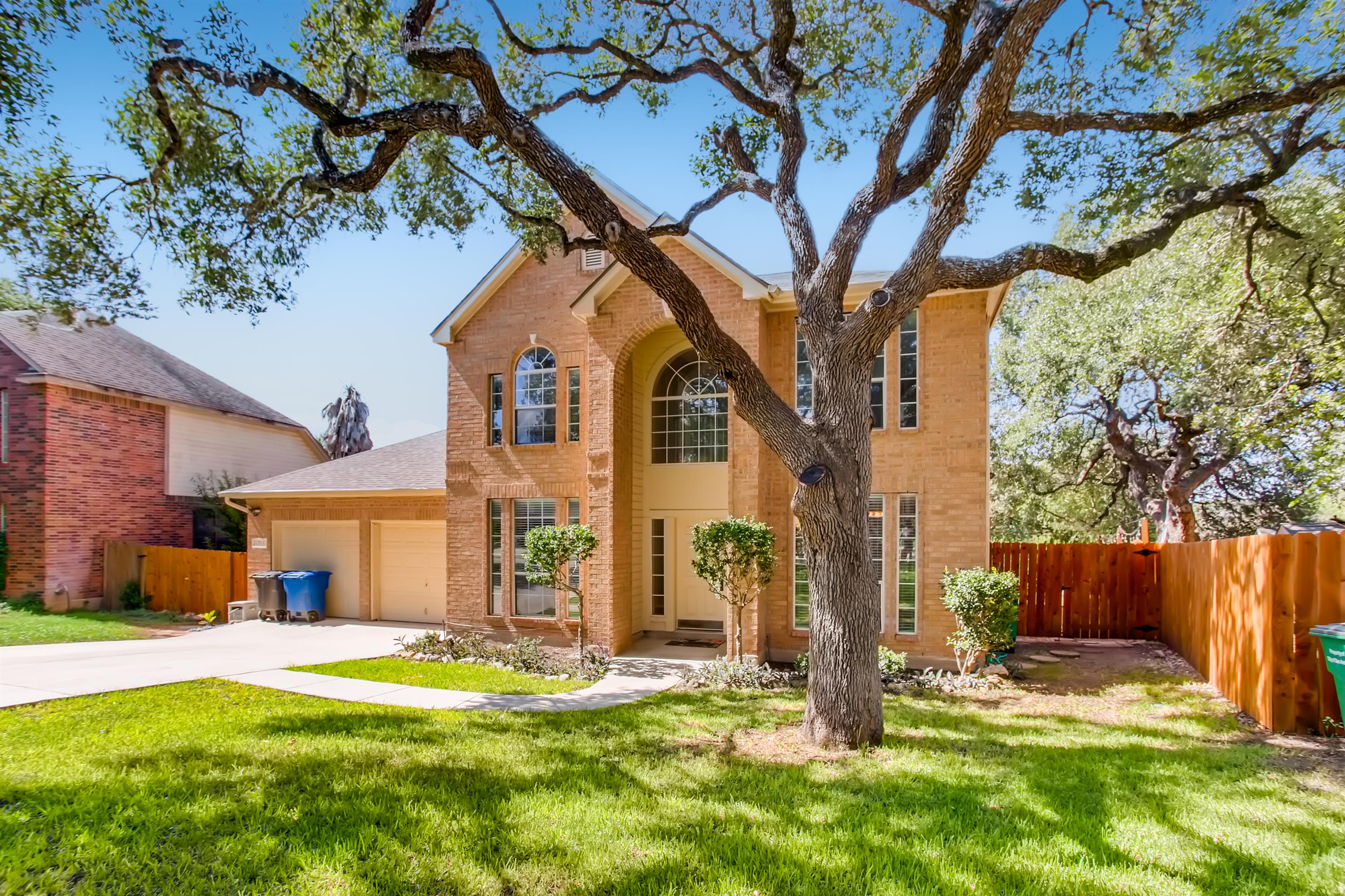 21511 Bubbling Creek
